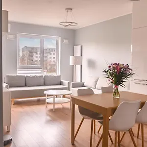 Marywilska Апартаменты Варшава