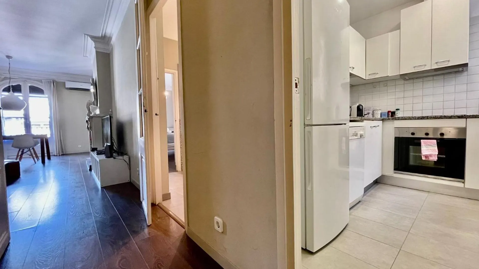 Barcelonaforrent The Central Place Apartman